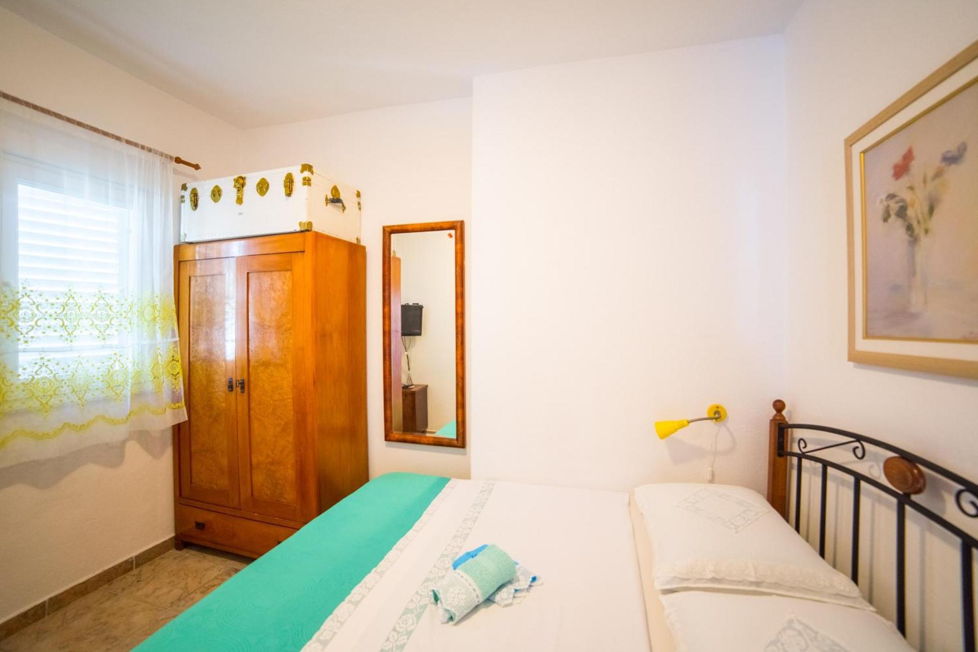 Apartmani Kala Podgora Habitación foto