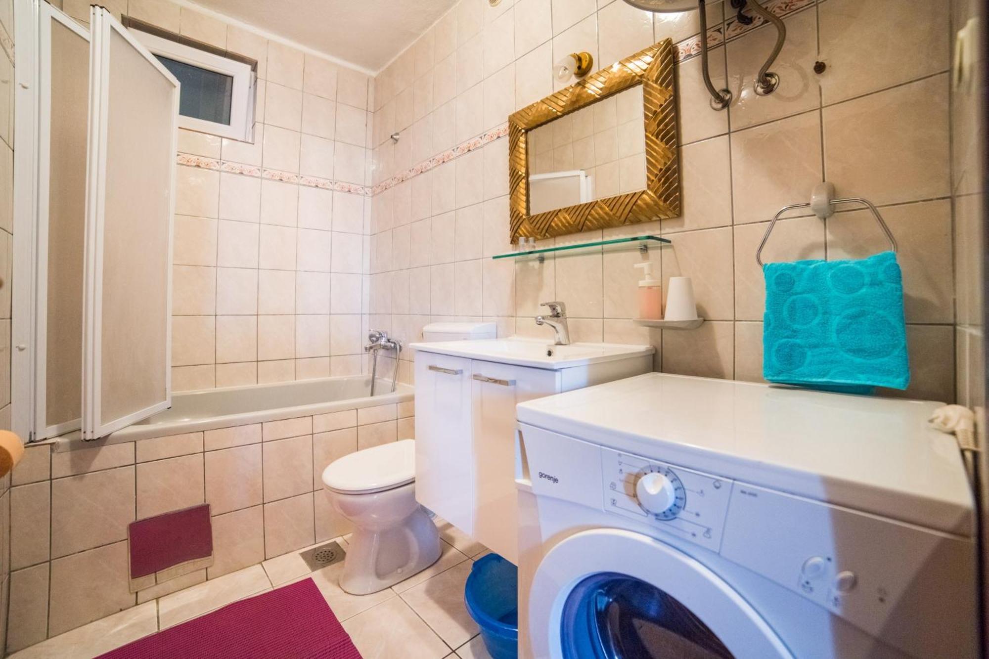 Apartmani Kala Podgora Habitación foto